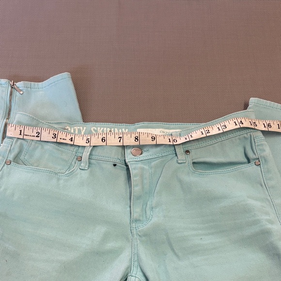 DKNY Women's sz 6 City Skinny Jeans in Light Blue zipper ankle - Picture 6 of 10